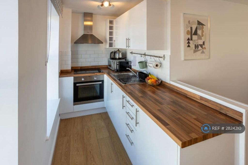 Shared Open Plan Living Room