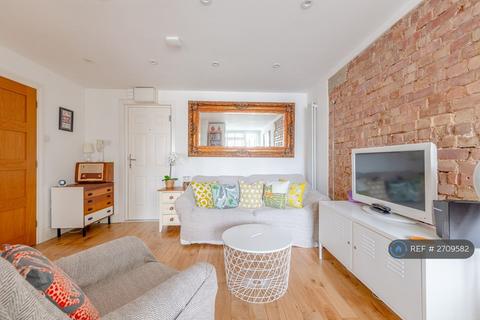 1 bedroom flat to rent, Culpeper Court, London, SE11