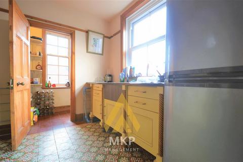 3 bedroom flat to rent, Hagley Court, Edgbaston, Birmingham B16