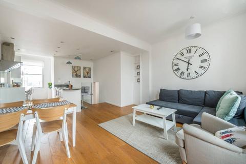 undefined, Chiswick High Road, Chiswick, London, W4