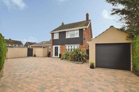 4 bedroom detached house for sale, Cambridge Avenue, Scunthorpe