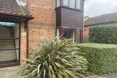 undefined, Newbridge Close, Horsham RH12