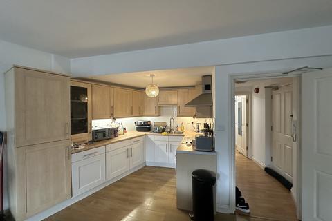 undefined, Queen Street, Newton Abbot, TQ12
