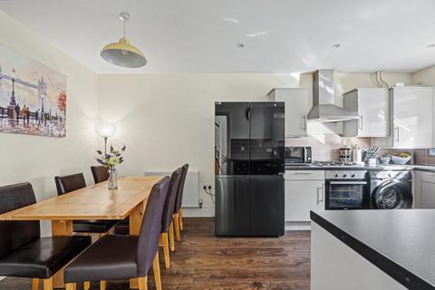 4 bedroom semi-detached house for sale, Butchers Green, Rainham,