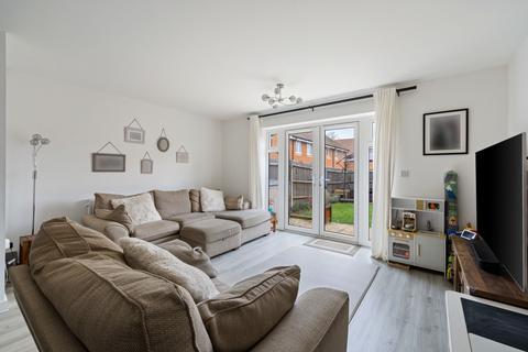 3 bedroom terraced house for sale, Welberry Way, Blackwater, GU17