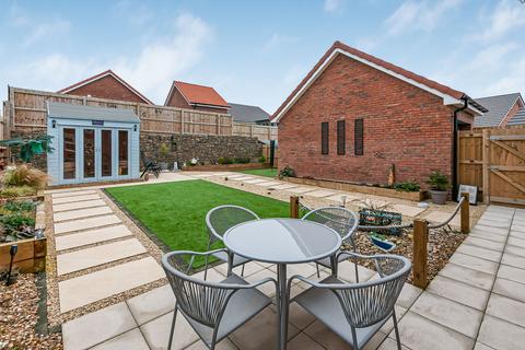 2 bedroom detached bungalow for sale, Towse Pasture, Bridlington YO16