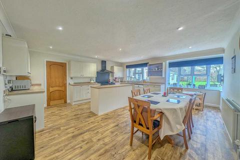 5 bedroom detached house for sale, Kirby Cross CO13