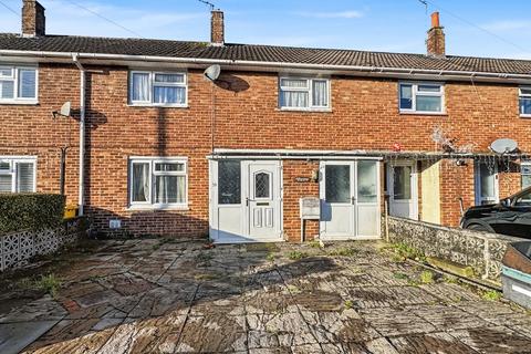 3 bedroom house to rent, Tilling Road, Bristol BS10
