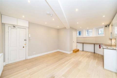 Studio to rent, Pepys Road, London SE14