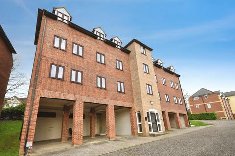 undefined, Angle Side, Braintree