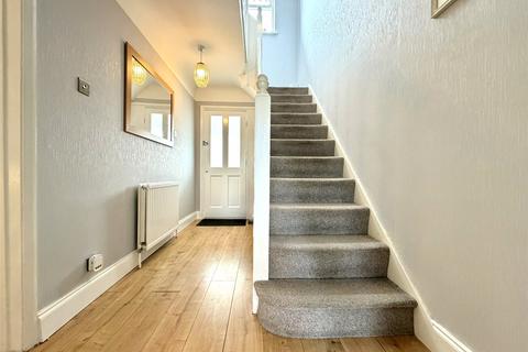 4 bedroom semi-detached house for sale, Prenton Hall Road, Prenton, Merseyside, CH43