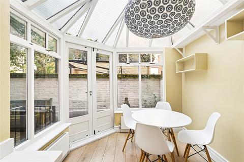 3 bedroom apartment to rent, Holland Park Road, London, W14
