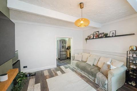 4 bedroom end of terrace house for sale, Woodhill Street, Bury BL8