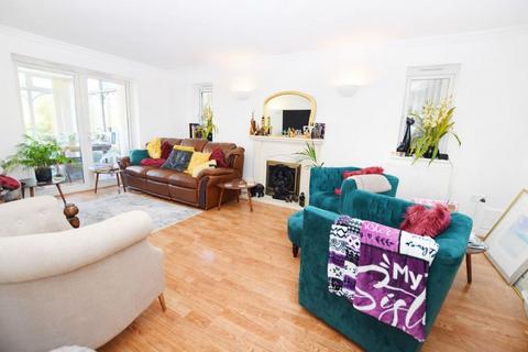 5 bedroom detached house for sale, St. Francis Close, Maidstone