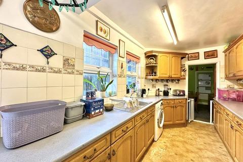 3 bedroom semi-detached house for sale, Miles Road, Epsom