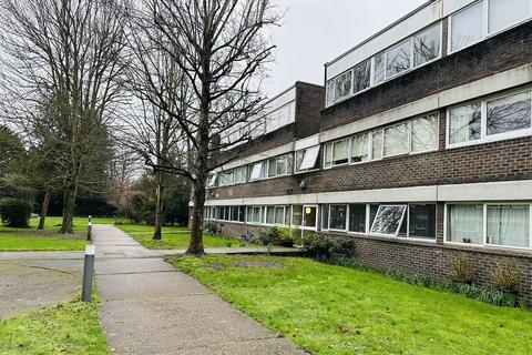 undefined, Chessington Road, Epsom