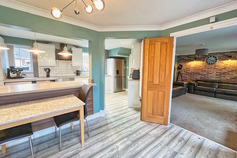 undefined, 53 Llanmead Gardens, Rhoose, The Vale of Glamorgan CF62 3HX