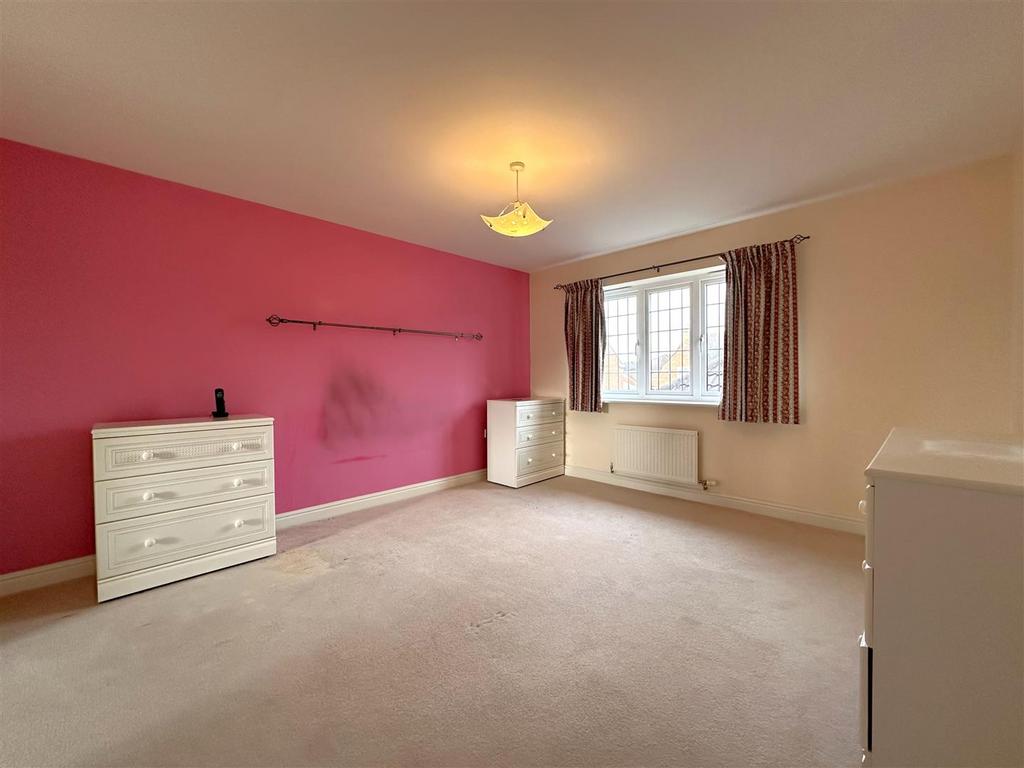 Master Bedroom 515