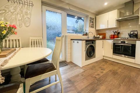 2 bedroom end of terrace house for sale, Sengana Close, Botley, SO30