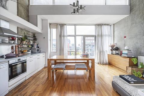 2 bedroom flat to rent, Kingsland Road, Haggerston, London, E8