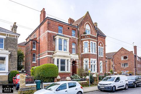 1 bedroom ground floor flat for sale, Kent Road, Southsea