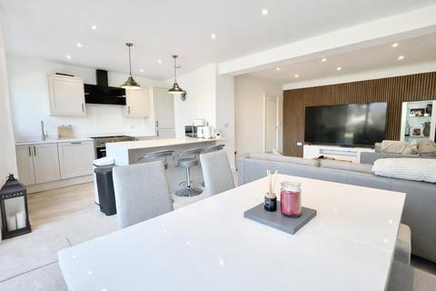 4 bedroom semi-detached house for sale, Carol Drive, Heswall, Wirral, CH60