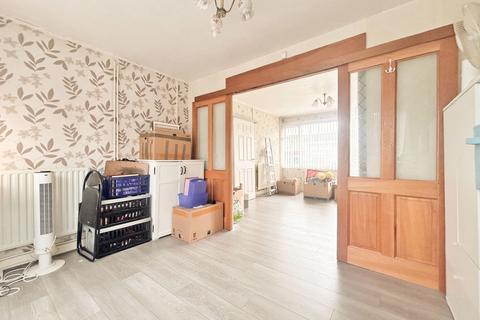 3 bedroom semi-detached house for sale, Oxford Street, Wednesbury