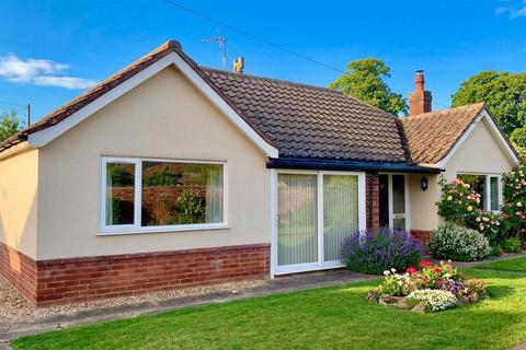 3 bedroom bungalow to rent, North End, Fulbeck, Grantham