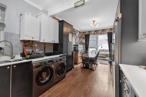 4 bedroom terraced house for sale, Queens Road, Portsmouth