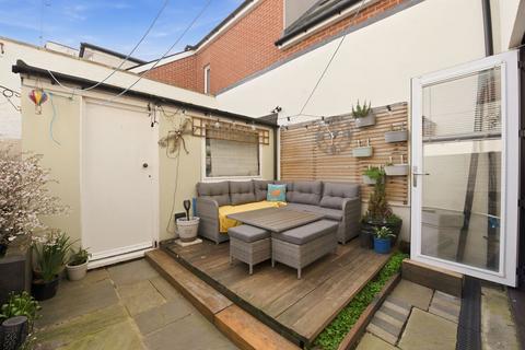 4 bedroom terraced house for sale, Queens Road, Portsmouth