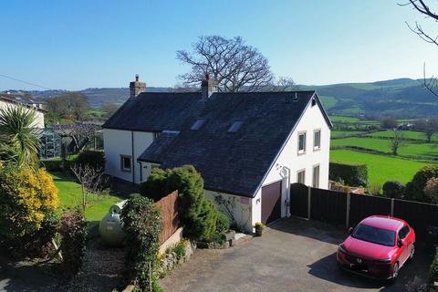 4 bedroom cottage for sale, Segurinside, Llandudno Junction