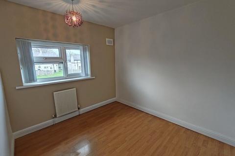 2 bedroom terraced house to rent, Hammond Street, Huddersfield