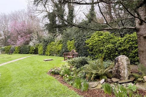 undefined, Highlands Heath, Putney Heath