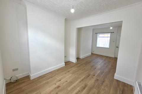 2 bedroom terraced house to rent, France Street, Redcar, TS10