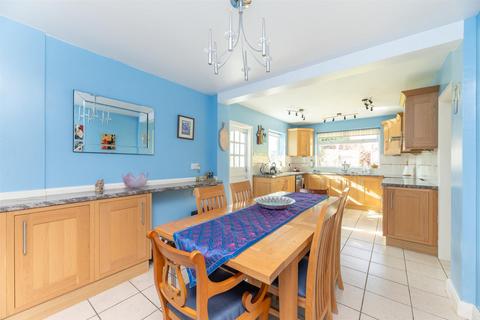 undefined, Park Mount, Pool In Wharfedale LS21