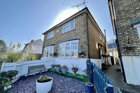 2 bedroom semi-detached house for sale, Boundary Road, Loudwater HP10