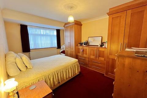 undefined, Avon Road, Greenford