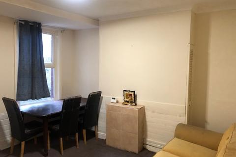 undefined, Salisbury Road, Luton LU1
