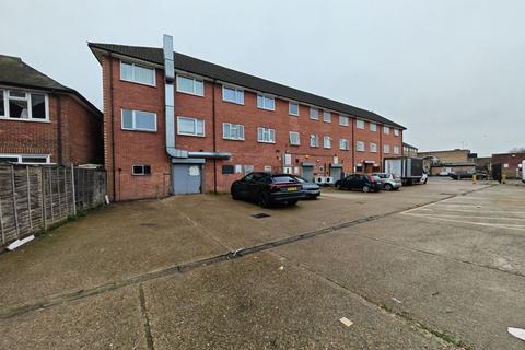 undefined, Yeading Lane, Northolt