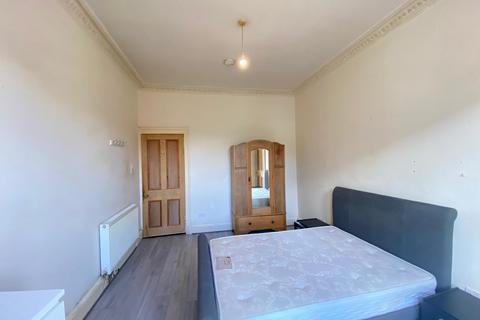 undefined, Waverley Park, Edinburgh, EH8 8EX