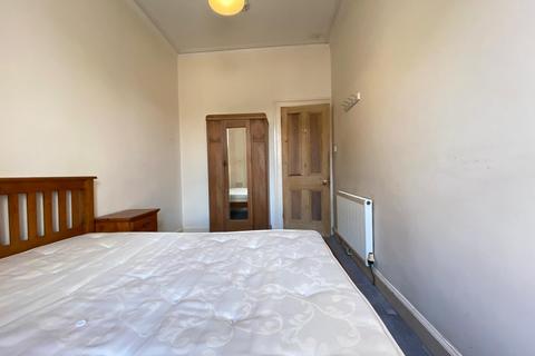 undefined, Waverley Park, Edinburgh, EH8 8EX