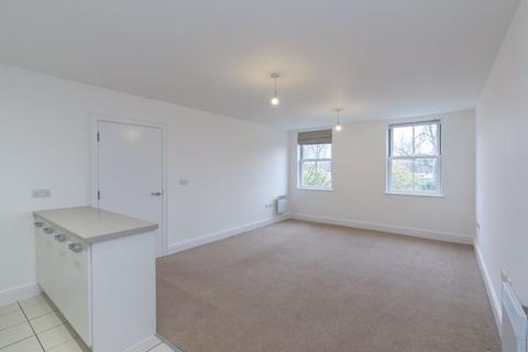 undefined, The Hamptons, Worcester Park, KT4
