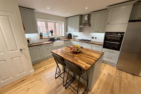 6 bedroom detached house for sale, Arch Grove, Aylesbury HP18