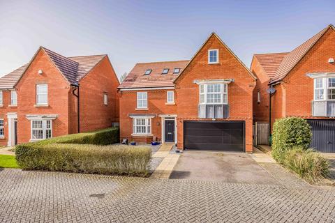 6 bedroom detached house for sale, Manor Farm Close, Havant