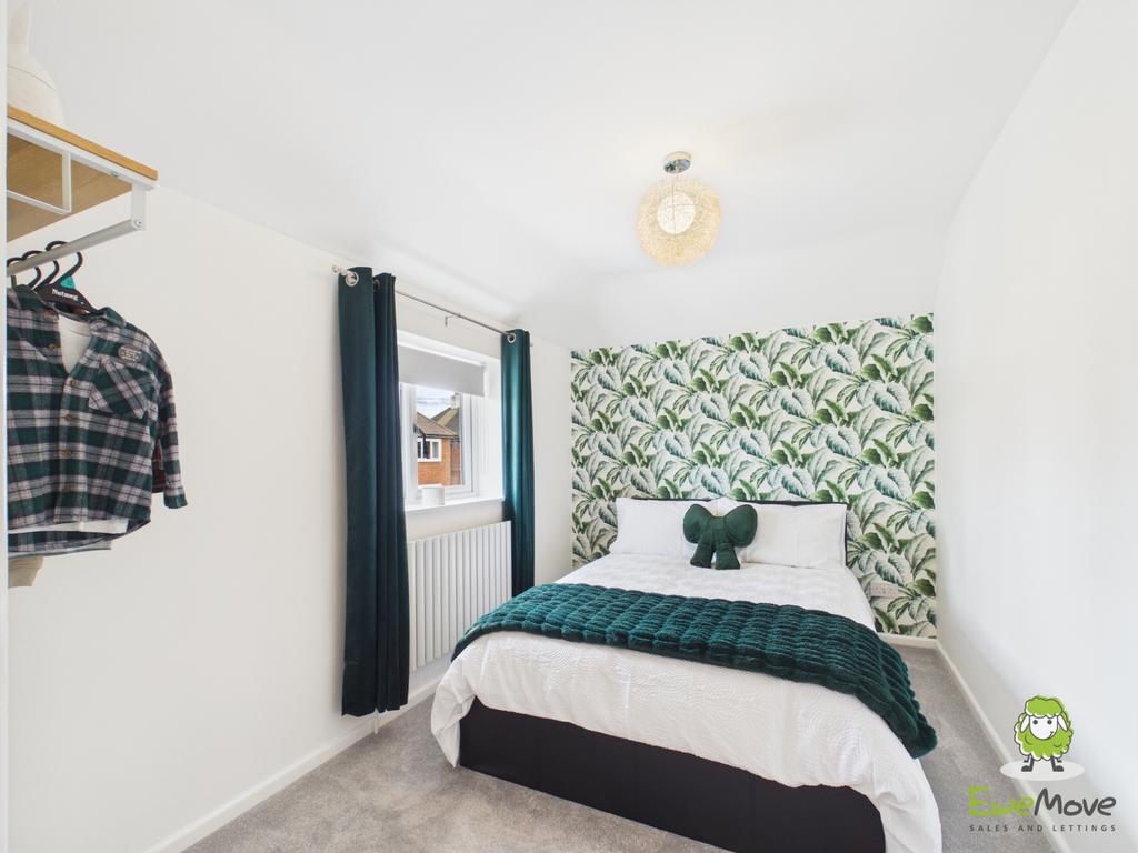 Ewe Move Estate Agents Basingstoke - 22 Downsland R