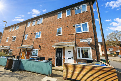 Broomwood Walk, Hulme, Manchester.M15 6BF