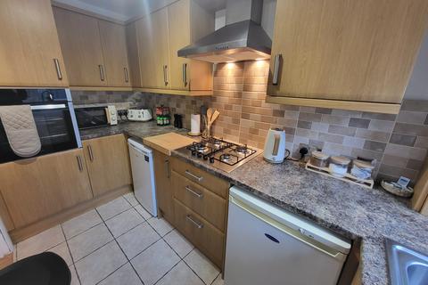 1 bedroom apartment for sale, Broomwood Walk, Hulme, Manchester.M15 6BF