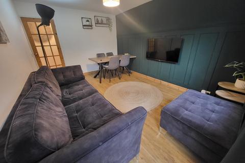 1 bedroom apartment for sale, Broomwood Walk, Hulme, Manchester.M15 6BF