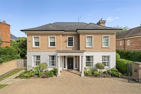 5 bedroom detached house for sale - Coppice Avenue, Cobham, KT11