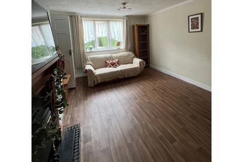 3 bedroom semi-detached house for sale, Meredith Close, Burton-on-Trent, DE14
